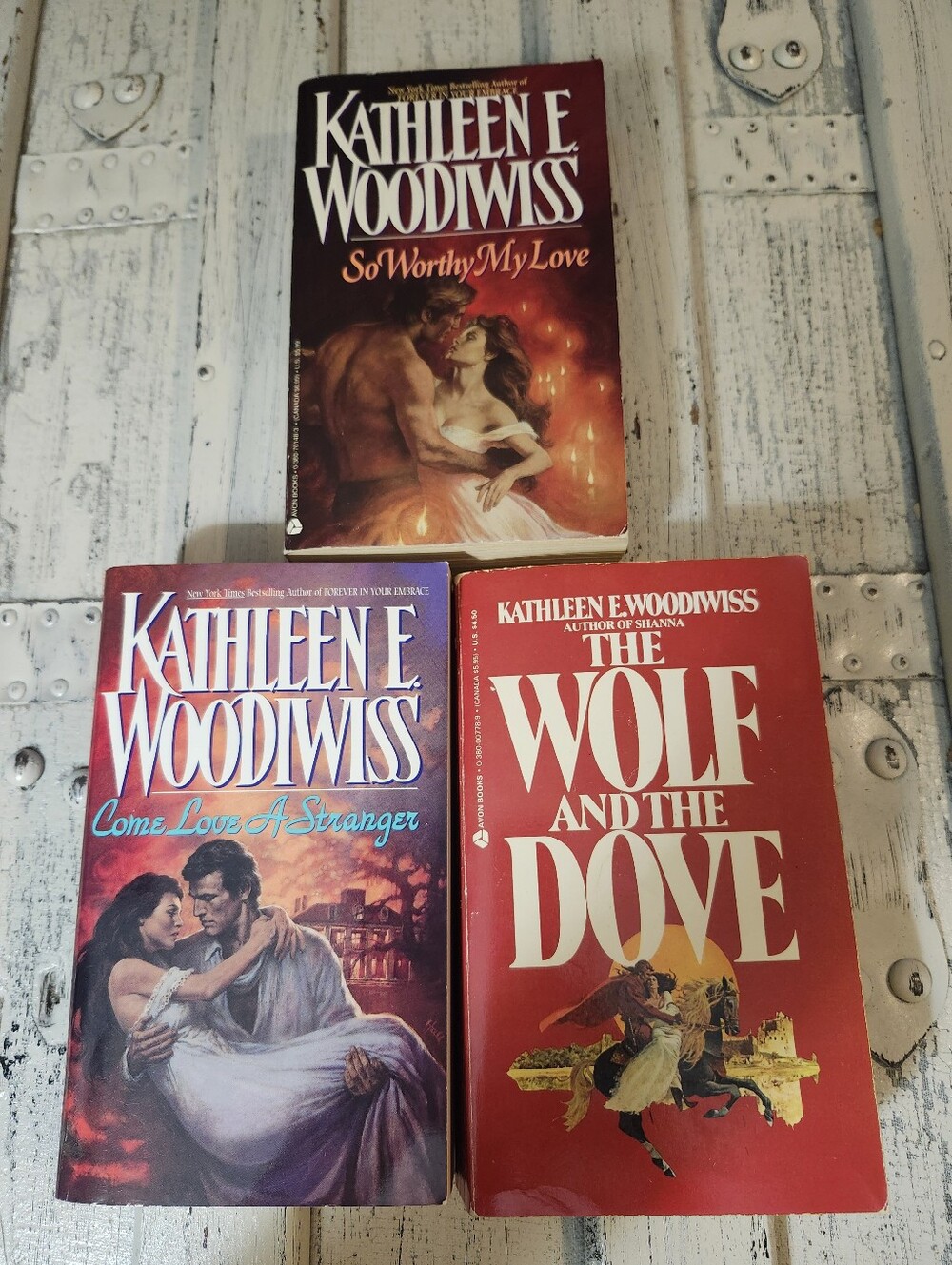 Kathleen E. Woodiwiss Romance Novel Set